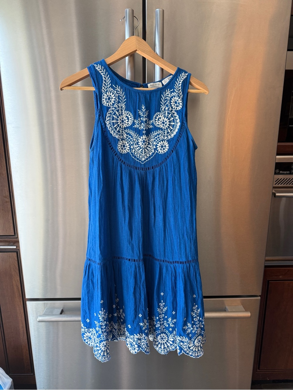 Anthropologie Meadow Rue Embroidered Blue Boho Dress
Sleeveless Size 2